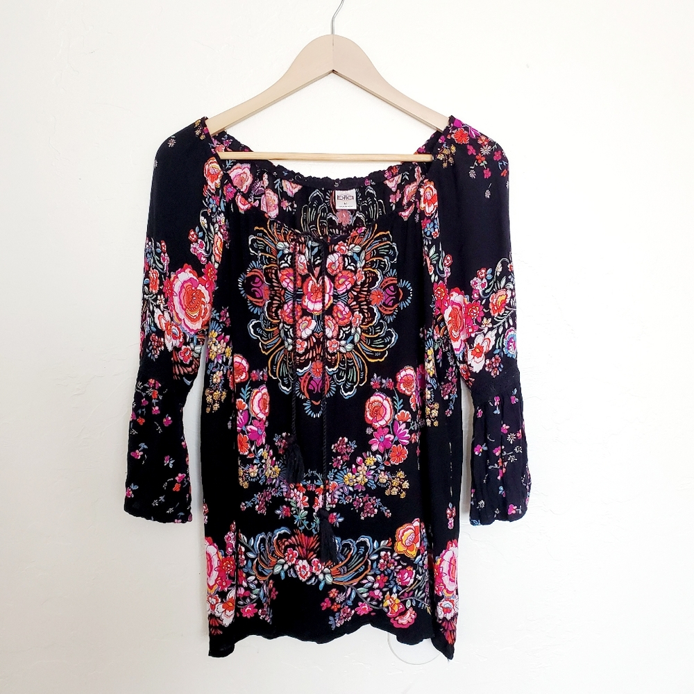 Bila floral top